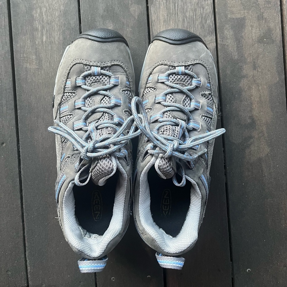 Women's Keen Alamosa Gray and Blue Waterproof Hiking Boot Shoes, Size 8